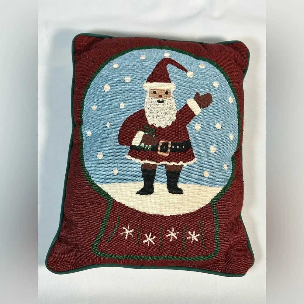 VTG Christmas Tapestry Throw Pillows Set Santa & Reindeer Snow Globe Decor 15x12
